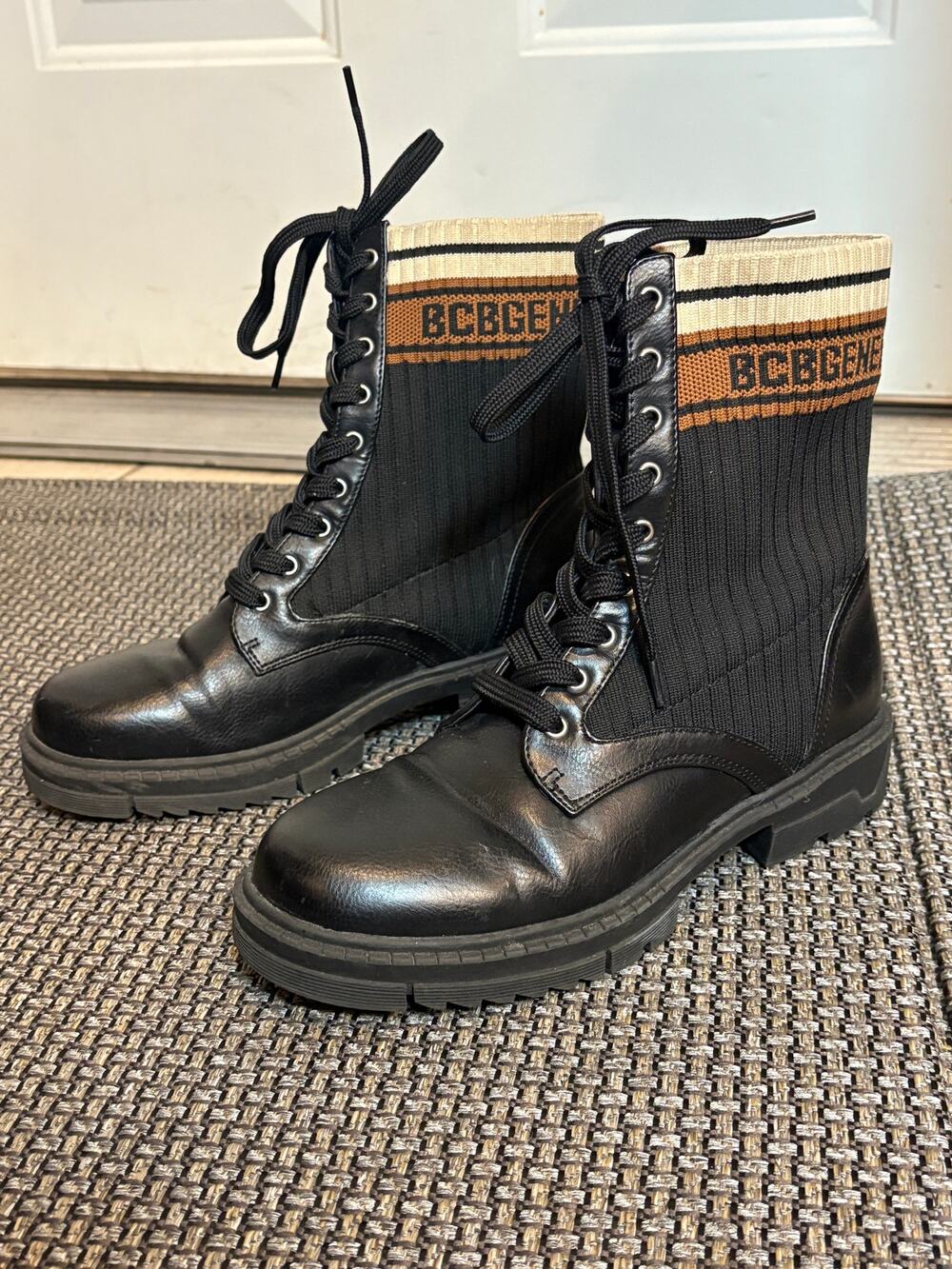 BCBGeneration Black Boot Tassie Lace Up Size 6.5